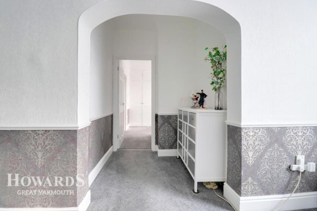 North Denes Villa Great Yarmouth Room photo