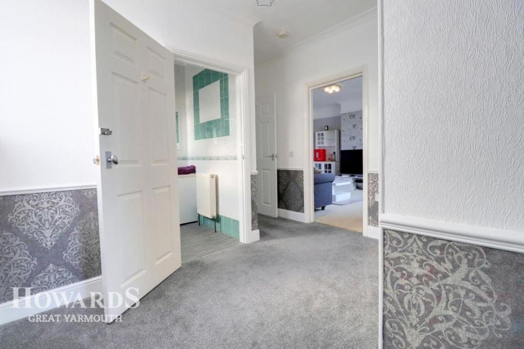 North Denes Villa Great Yarmouth Room photo